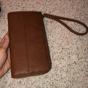 Wristlet wallet